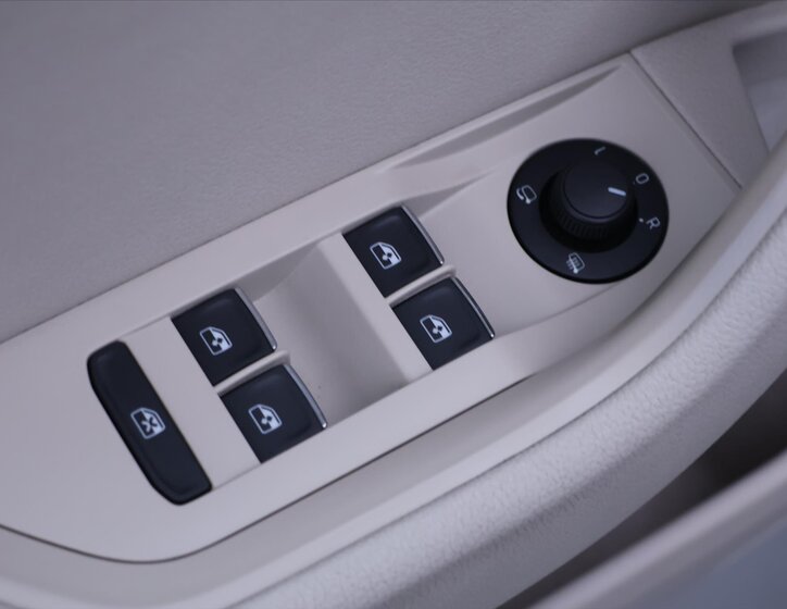 Škoda Superb Liftback 2,0 l 162 kw