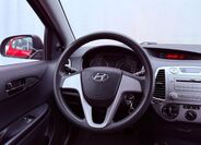 Hyundai i20 15