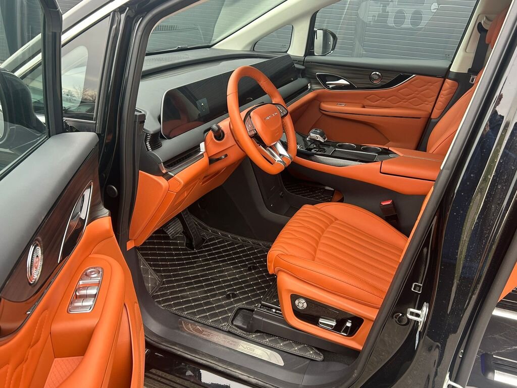 Dongfeng Ostatní MPV 1,5 l 255 kw