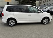 Volkswagen Touran MPV 1,6 l 77 kw