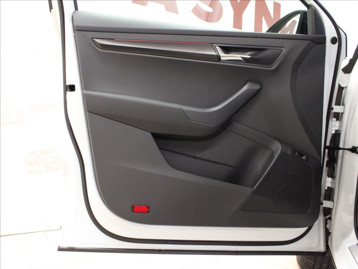 Škoda Karoq SUV / Terénní 1,5 l 110 kw