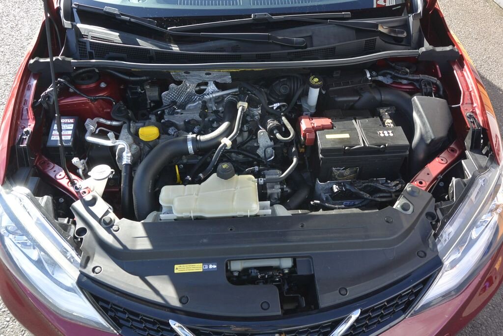 Nissan Pulsar Hatchback 1,2 l 85 kw