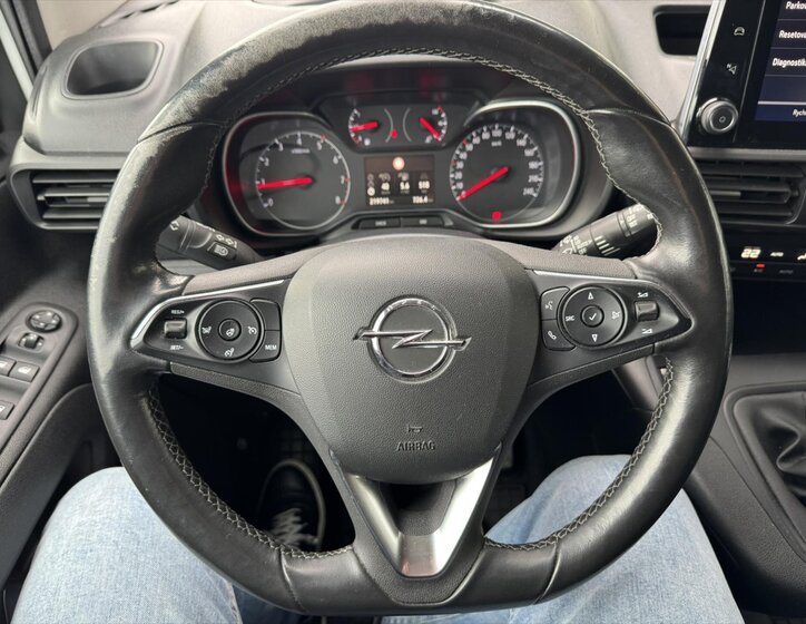 Opel Combo MPV 1,5 l 96 kw