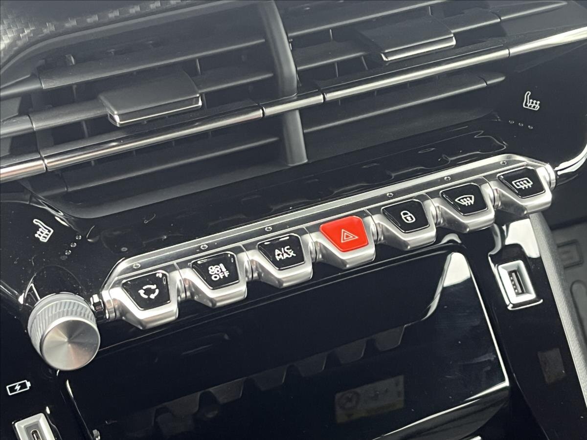 Peugeot 2008 SUV / Terénní 1,2 l 96 kw