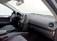 Mercedes-Benz Třídy M SUV 3,0 l 165 kw