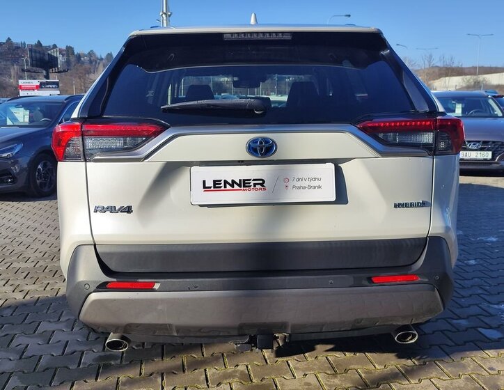 Toyota RAV4 SUV 2,5 l 163 kw