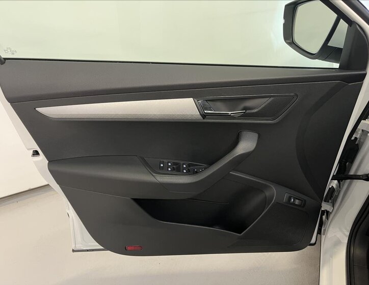 Škoda Karoq SUV / Terénní 1,5 l 110 kw