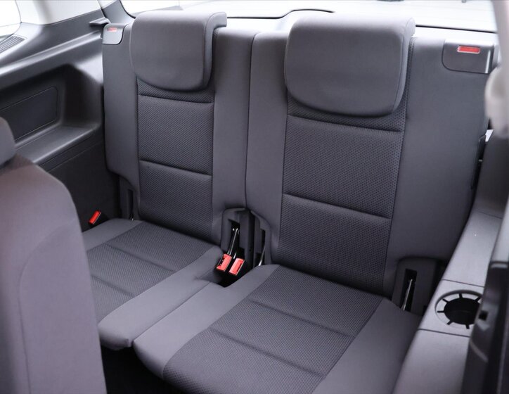 Volkswagen Touran MPV 1,6 l 77 kw