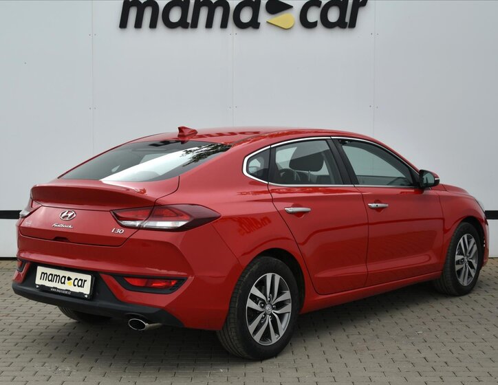 Hyundai i30 Liftback 1,4 l 103 kw