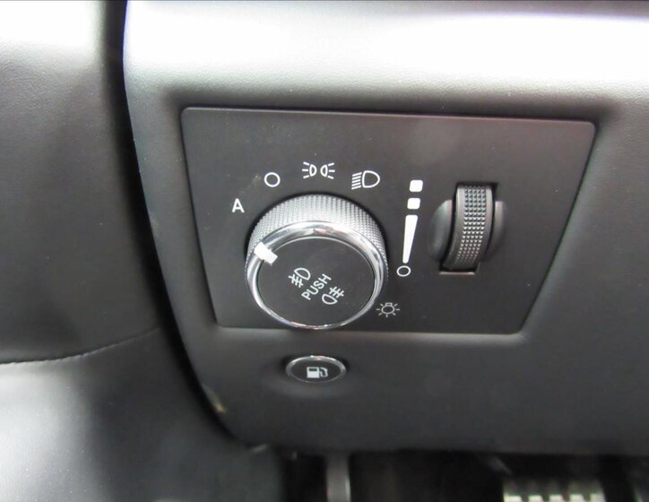 Jeep Grand Cherokee SUV / Terénní 6,2 l 527 kw