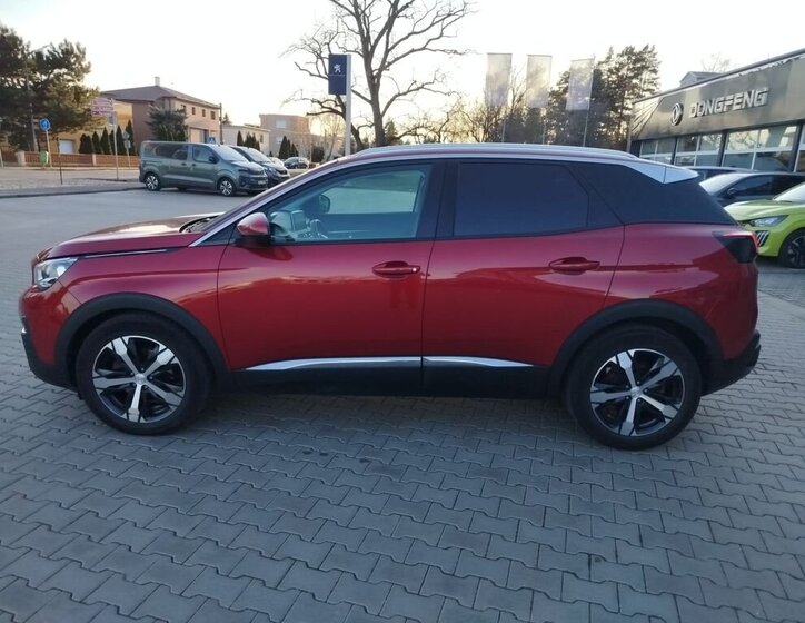 Peugeot 3008 SUV / Terénní 1,5 l 96 kw
