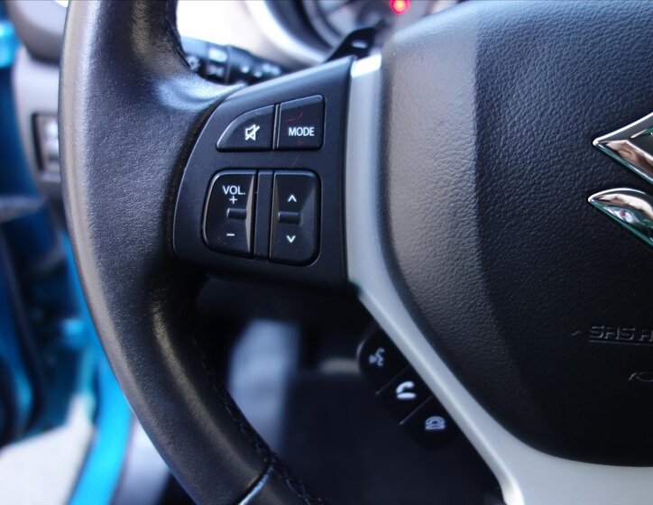 Suzuki Vitara SUV 1,4 l 103 kw