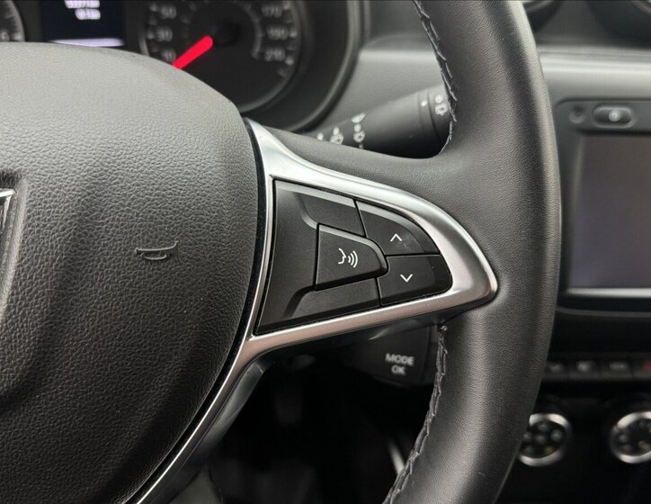 Dacia Duster SUV / Terénní 1,3 l 110 kw