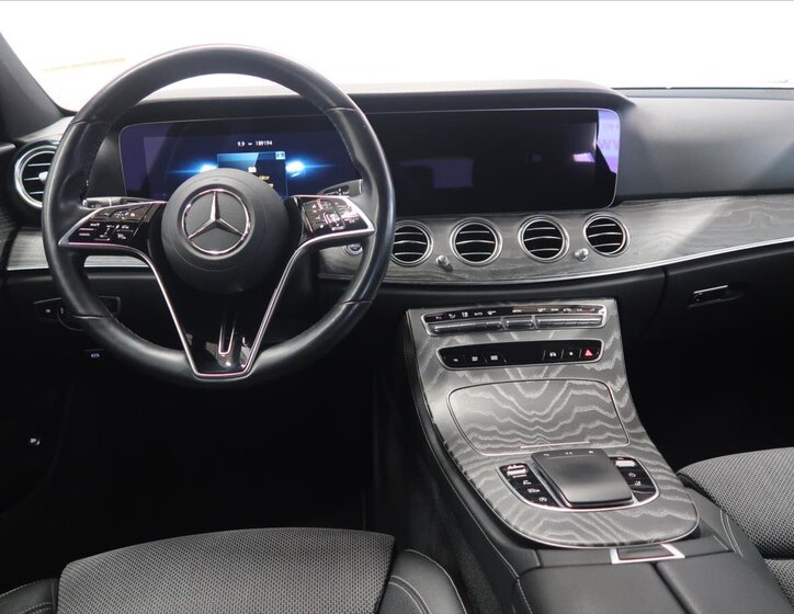 Mercedes-Benz Třídy E Kombi 2,0 l 143 kw