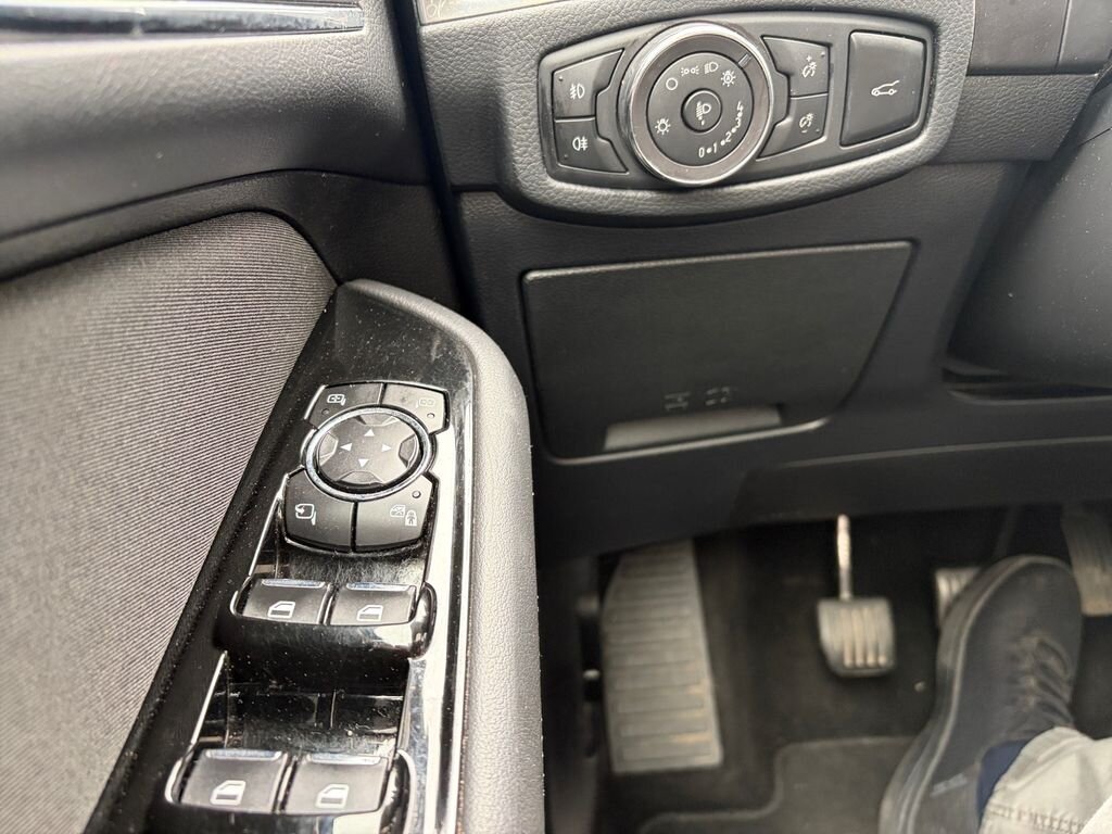 Ford S-MAX MPV 2,0 l 110 kw