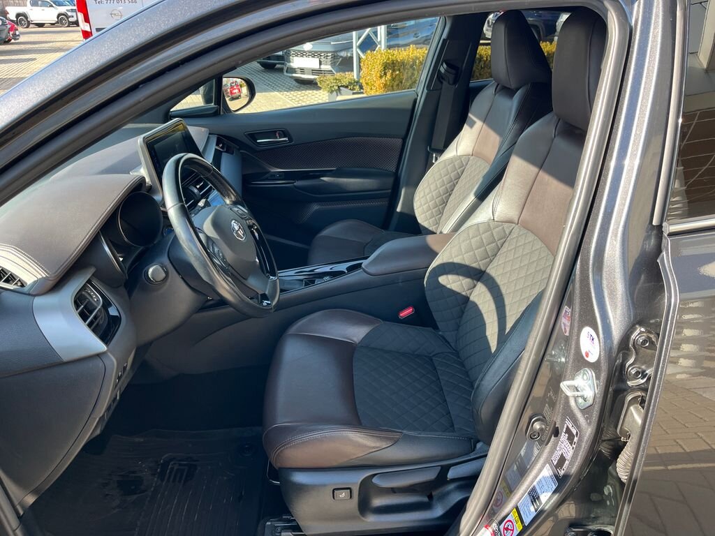 Toyota C-HR SUV / Terénní 1,8 l 72 kw