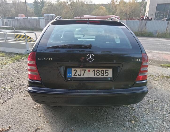 Mercedes-Benz Třídy C 9