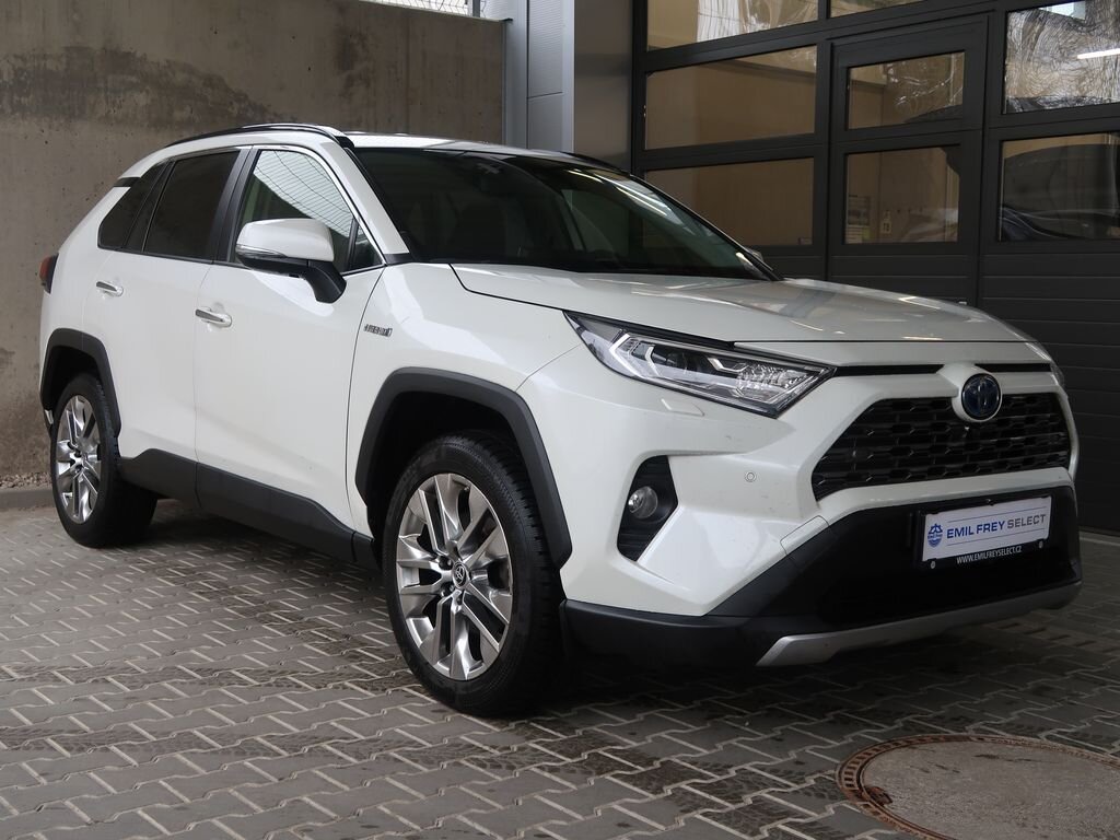 Toyota RAV4 SUV / Terénní 2,5 l 131 kw