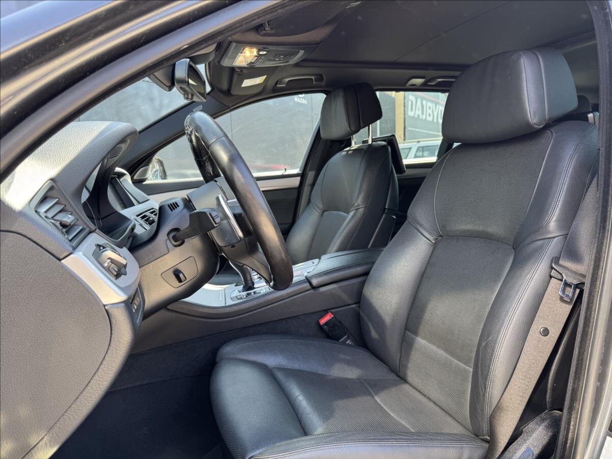 BMW Řada 5 Kombi 3,0 l 230 kw