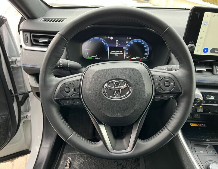Toyota RAV4 SUV 2,5 l 131 kw