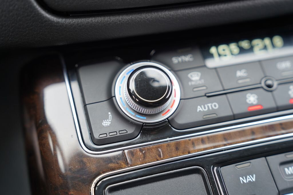 Audi A8 Sedan / Limuzína 3,0 l 213 kw