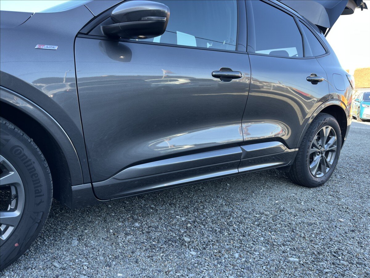 Ford Kuga Kombi 1,5 l 111 kw