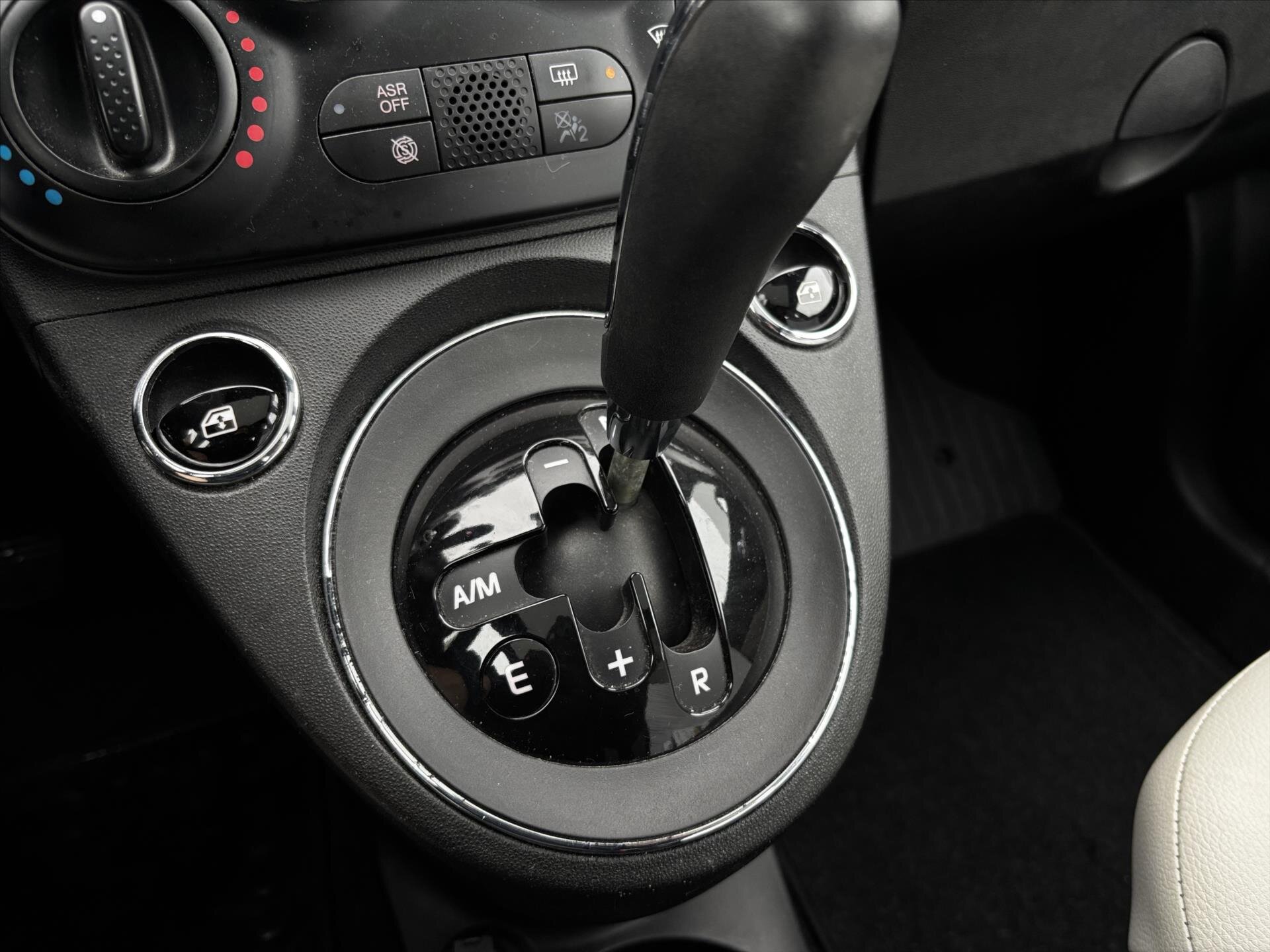 Fiat 500 Hatchback 1,2 l 51 kw