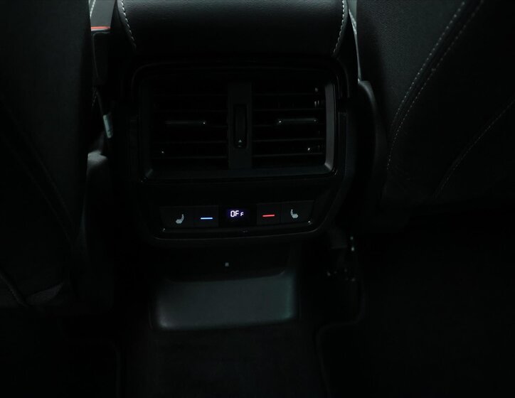 Škoda Karoq SUV / Terénní 2,0 l 110 kw