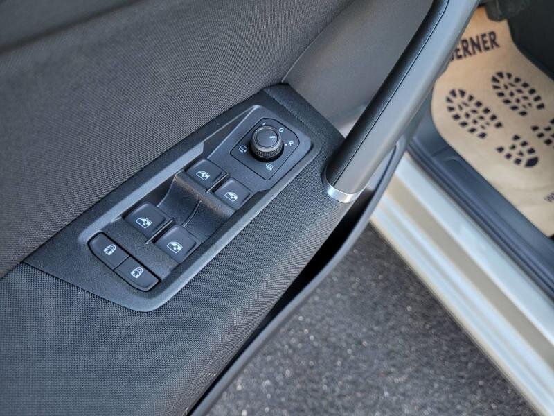 Volkswagen Touran MPV 1,5 l 110 kw