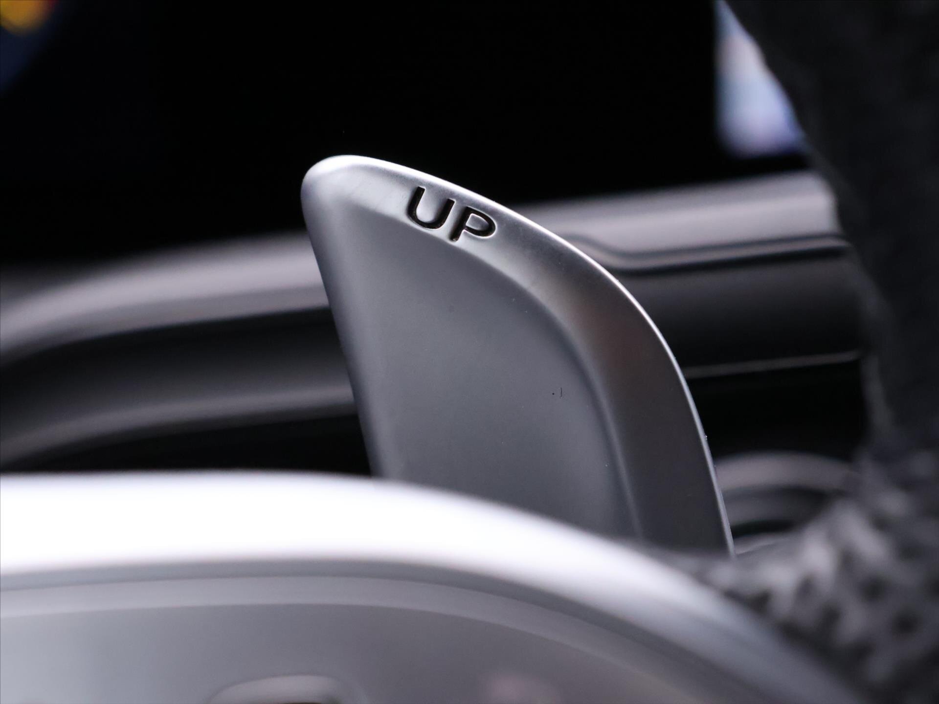 Mercedes-Benz CLA Kombi 2,0 l 225 kw