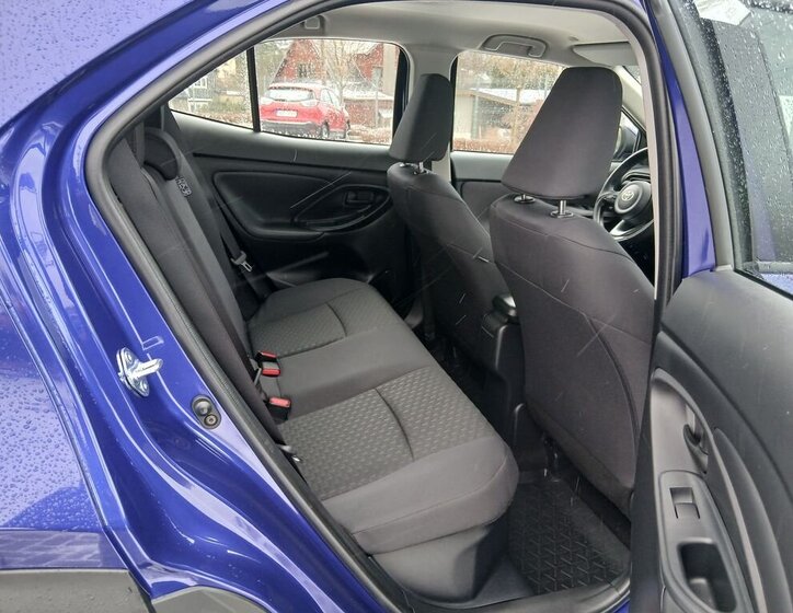 Toyota Yaris Cross 13