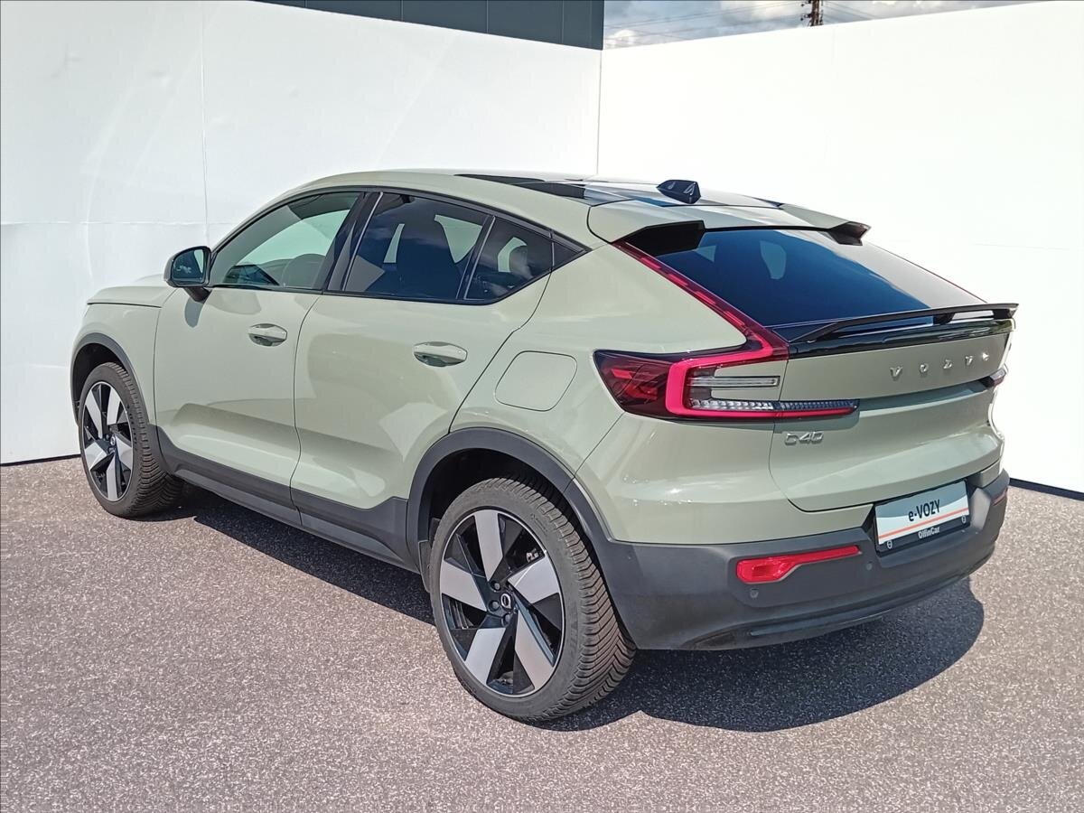 Volvo C40 Hatchback 0,0 300 kw