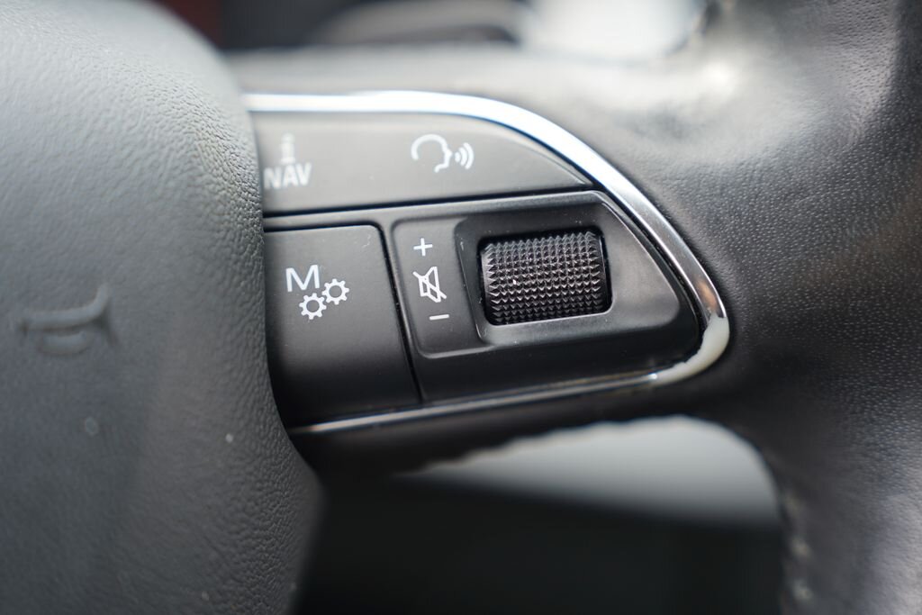 Audi A8 Sedan / Limuzína 3,0 l 213 kw