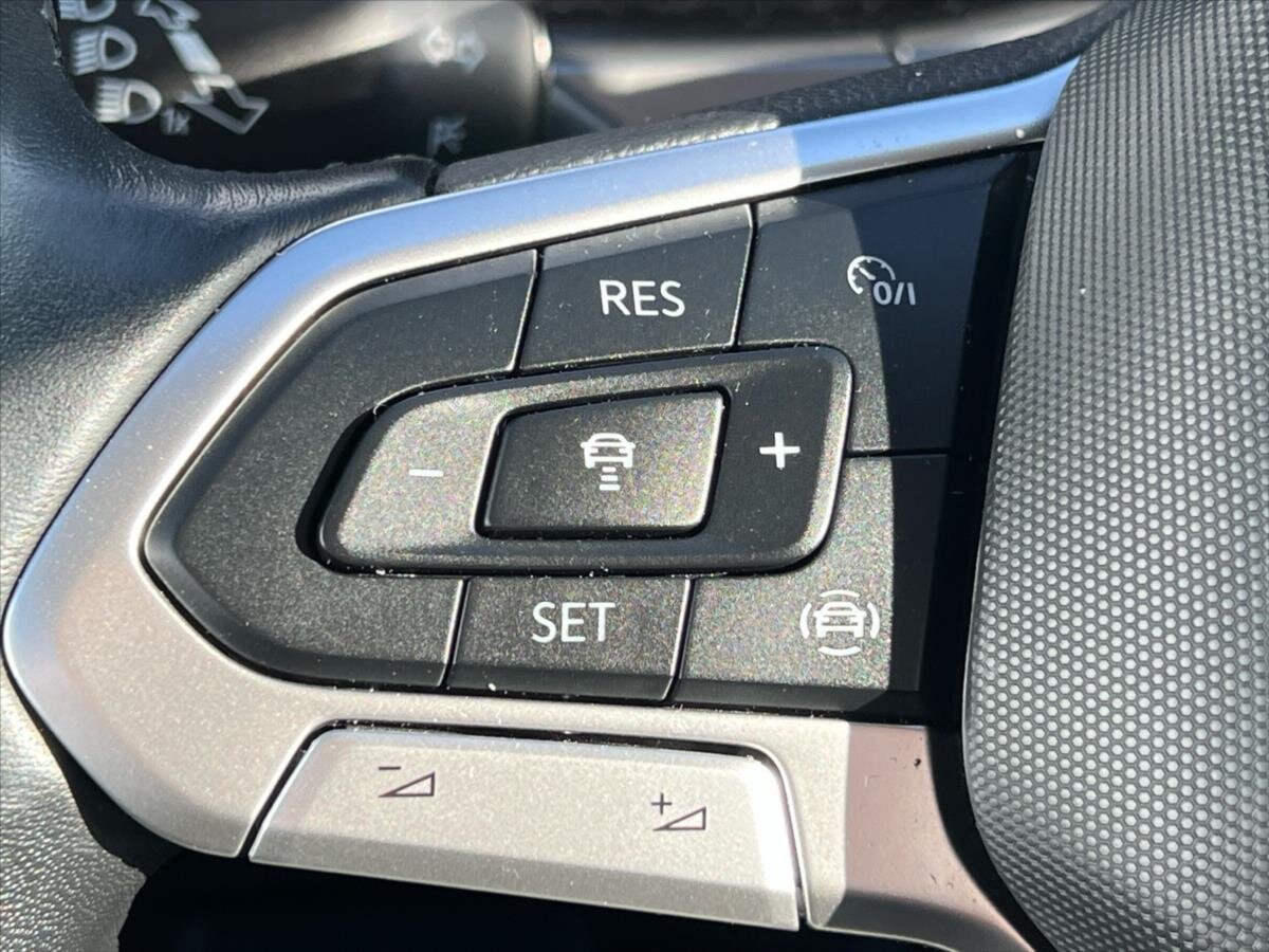 Volkswagen Touran MPV 1,5 l 110 kw