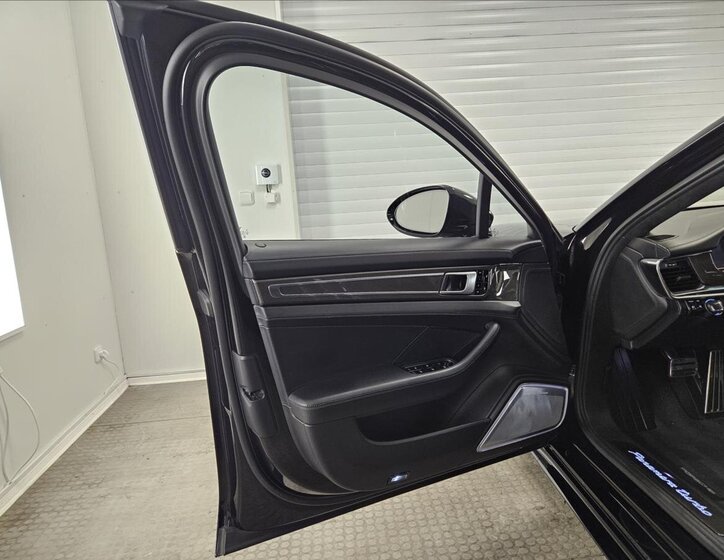 Porsche Panamera Kombi 4,0 l 404 kw