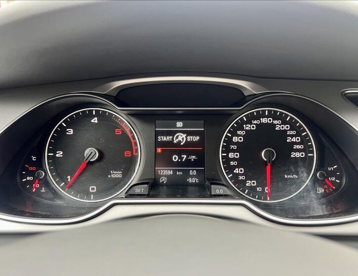 Audi A4 Kombi 2,0 l 100 kw