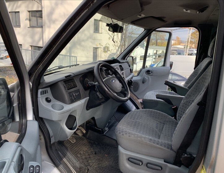 Ford Transit 11