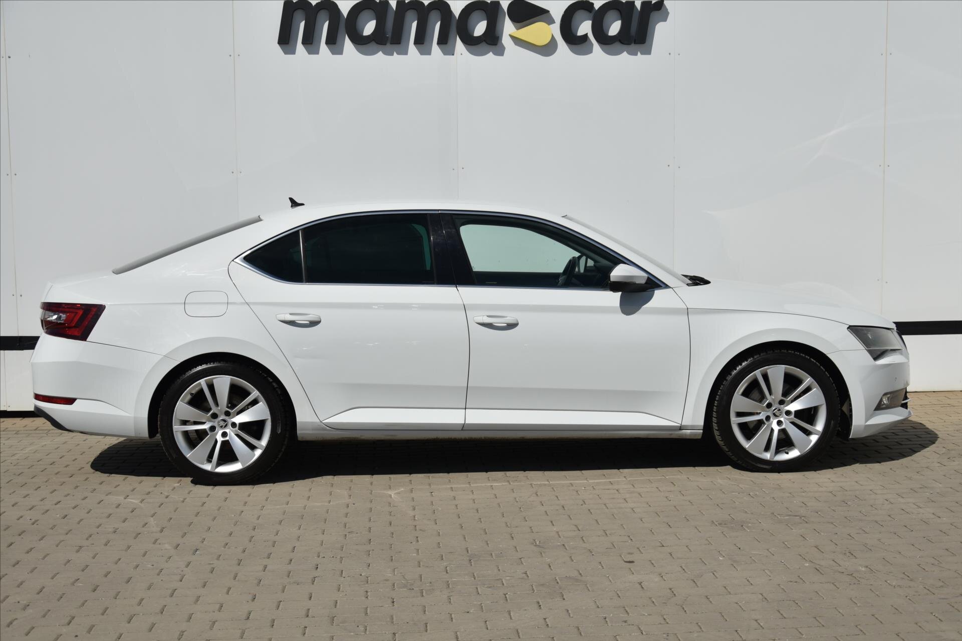 Škoda Superb Liftback 2,0 l 110 kw