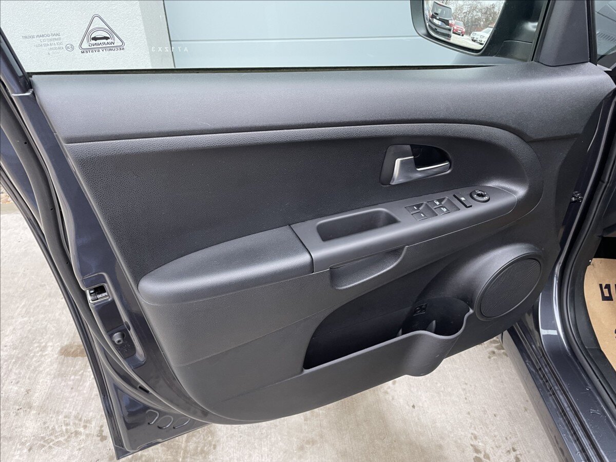 KIA Venga Sedan 1,6 l 91 kw