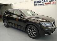 Volkswagen Touareg 8