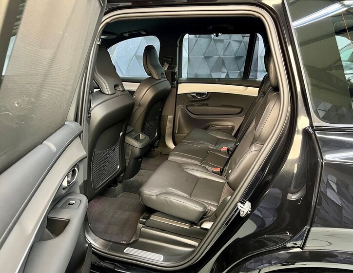 Volvo XC90 SUV / Terénní 2,0 l 184 kw