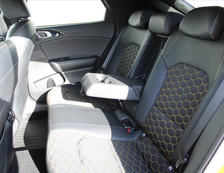 KIA XCeed Hatchback 1,6 l 100 kw