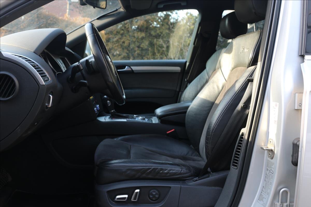 Audi Q7 Kombi 3,0 l 176 kw