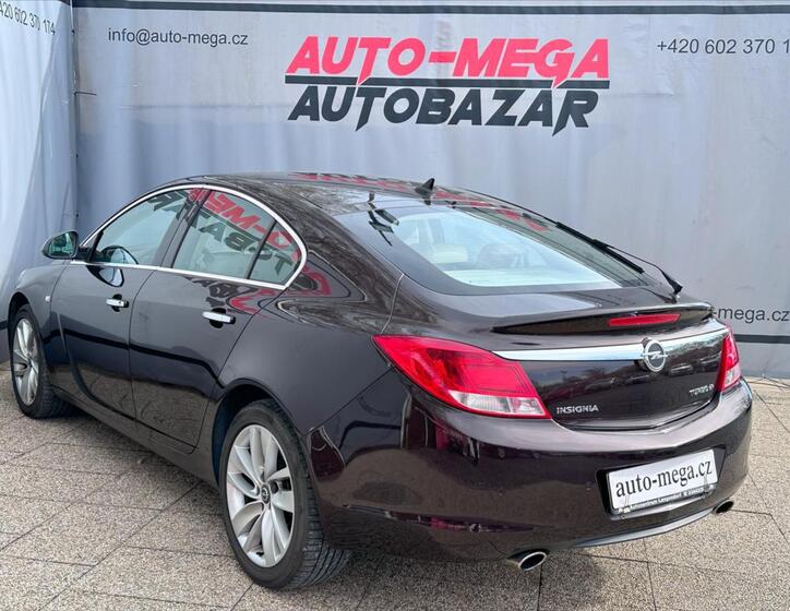 Opel Insignia 8
