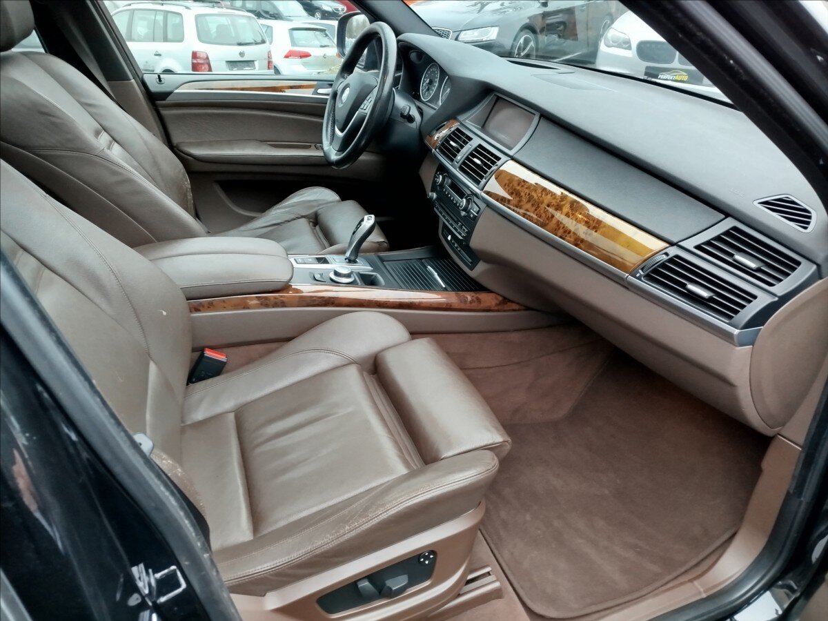 BMW X5 SUV / Terénní 3,0 l 173 kw