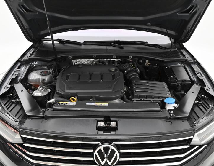Volkswagen Passat 9