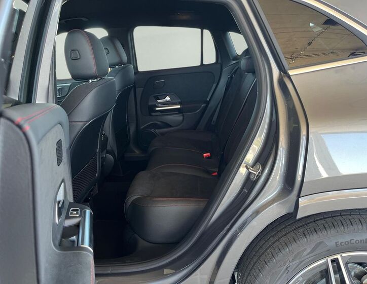 Mercedes-Benz GLA 15