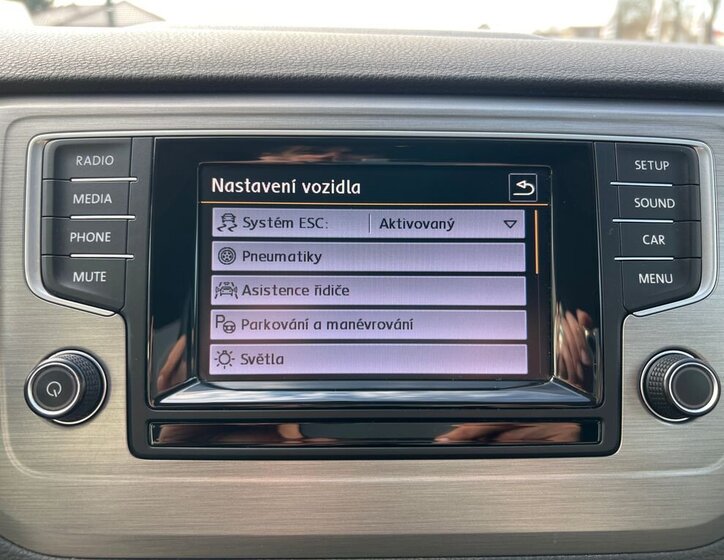 Volkswagen Golf Sportsvan MPV 1,2 l 63 kw