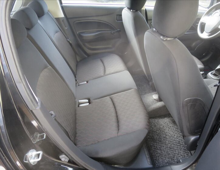 Mitsubishi Space Star Hatchback 1,2 l 52 kw