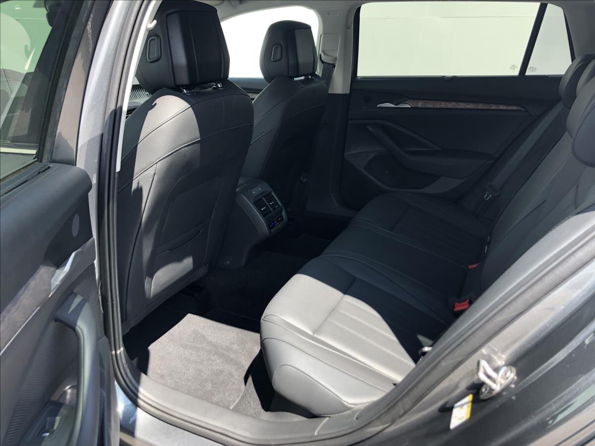 Škoda Superb Kombi 2,0 l 110 kw